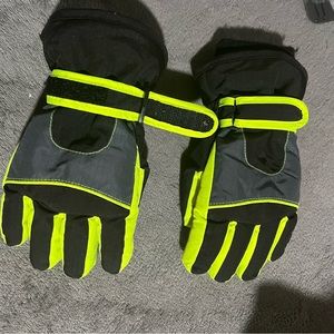 Kids gloves